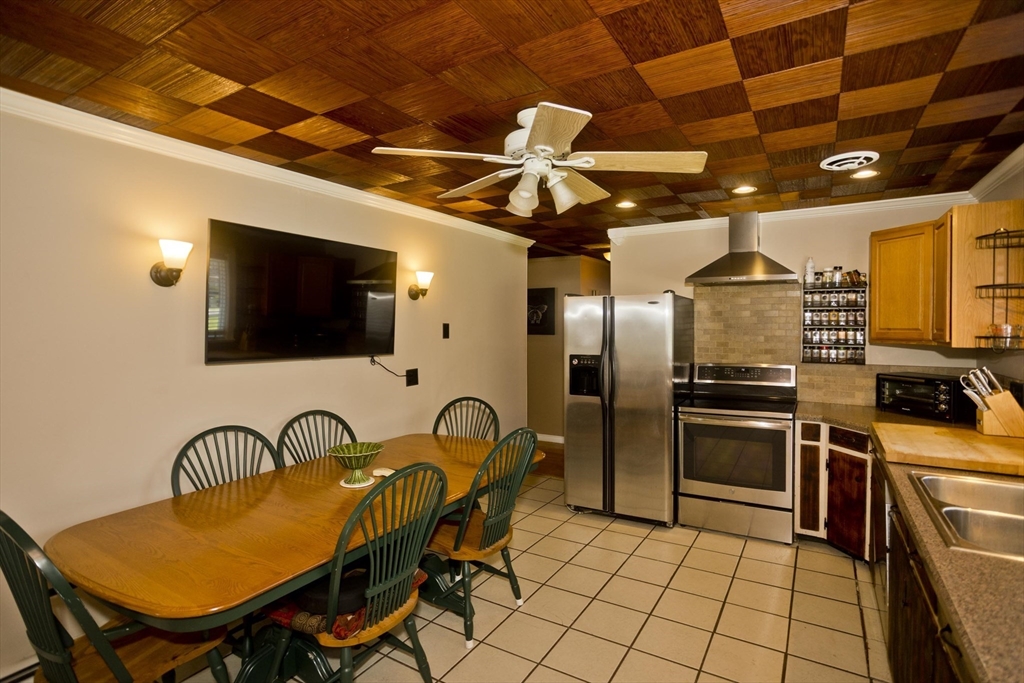52 Harkness Ave, East Longmeadow, MA, 52 Harkness Ave, East Longmeadow, MA Photo #4