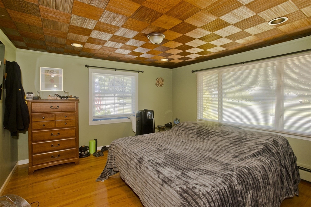 52 Harkness Ave, East Longmeadow, MA, 52 Harkness Ave, East Longmeadow, MA Photo #8
