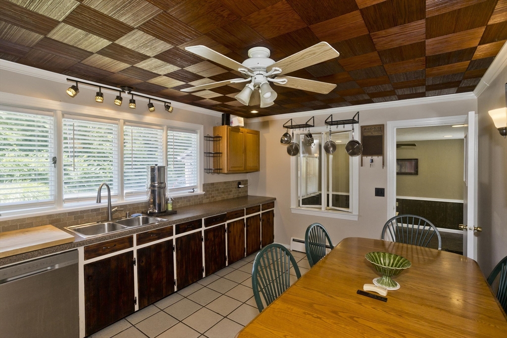 52 Harkness Ave, East Longmeadow, MA, 52 Harkness Ave, East Longmeadow, MA Photo #5
