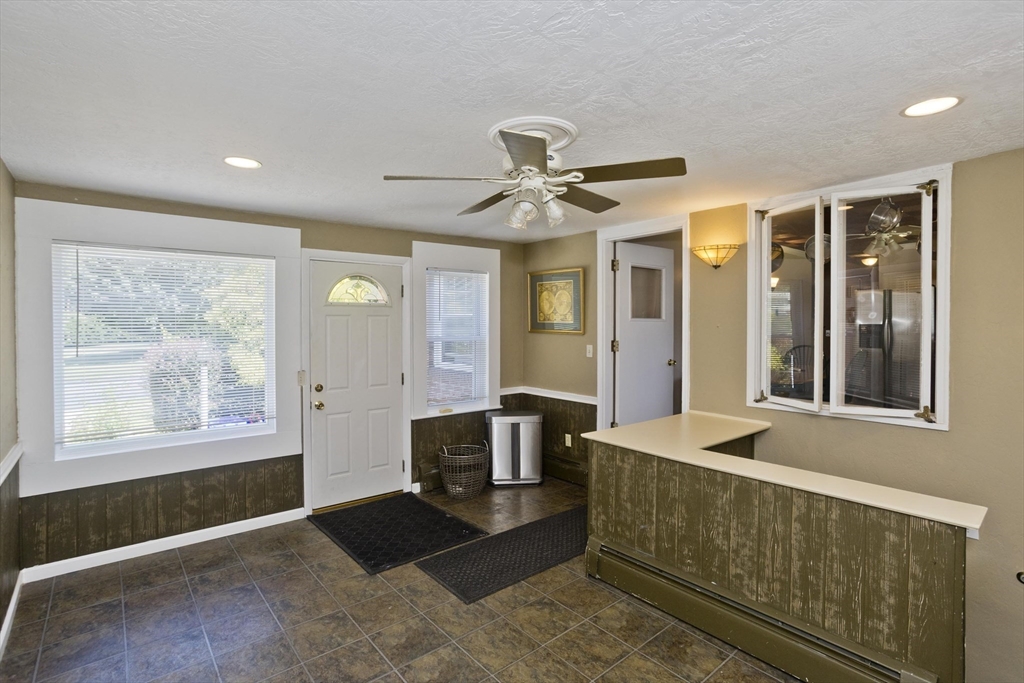 52 Harkness Ave, East Longmeadow, MA, 52 Harkness Ave, East Longmeadow, MA Photo #3