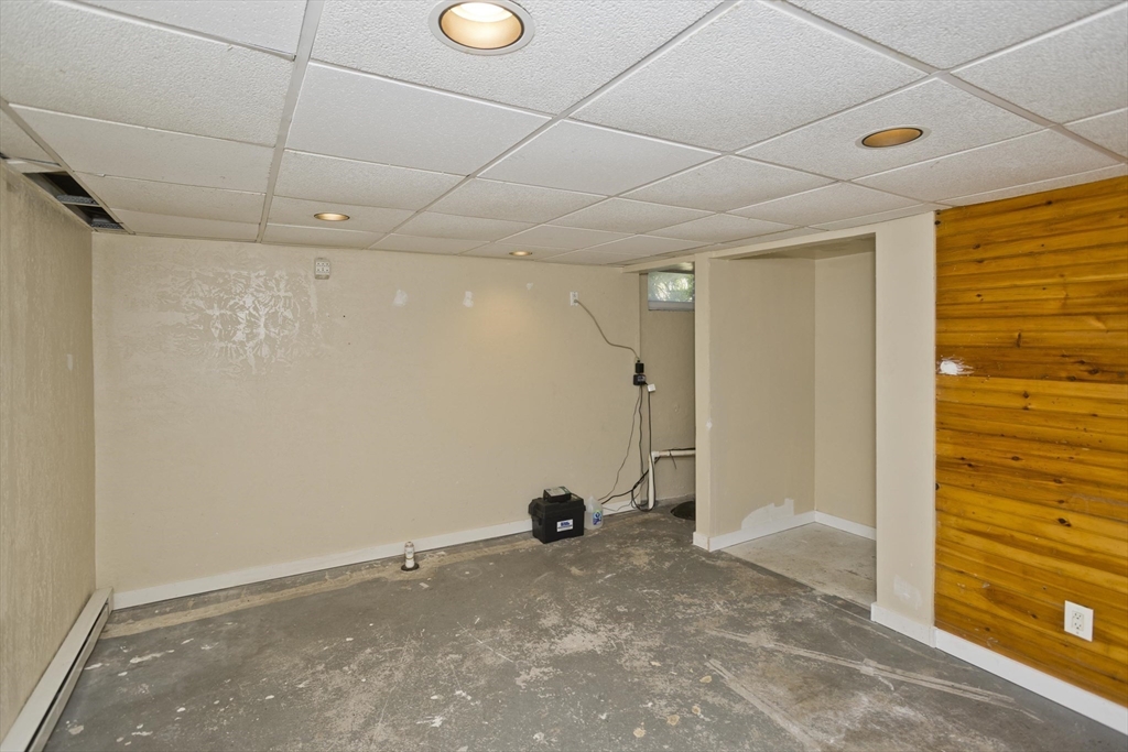 52 Harkness Ave, East Longmeadow, MA, 52 Harkness Ave, East Longmeadow, MA Photo #17