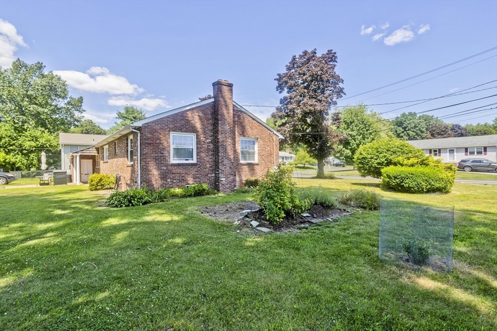 52 Harkness Ave, East Longmeadow, MA, 52 Harkness Ave, East Longmeadow, MA Photo #24