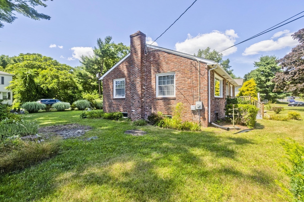 52 Harkness Ave, East Longmeadow, MA, 52 Harkness Ave, East Longmeadow, MA Photo #25