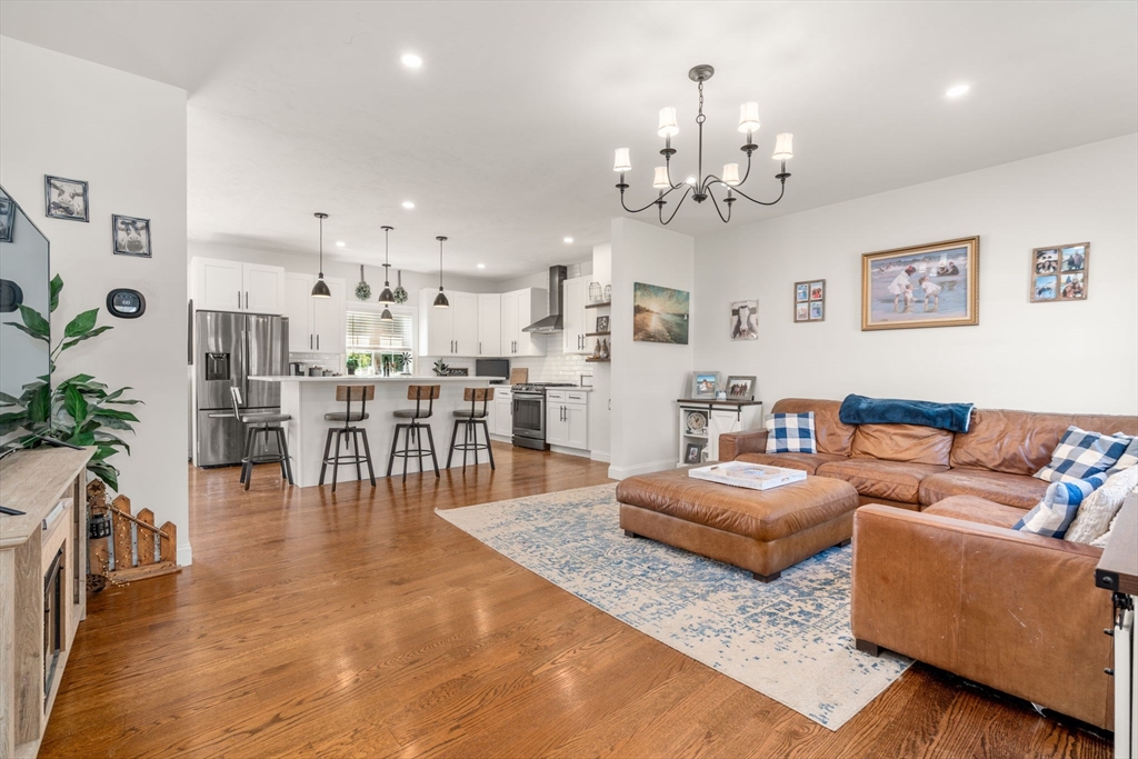 3 Mia Cir