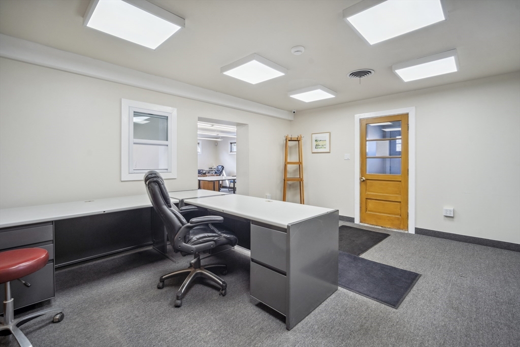 Palmer, Massachusetts 01080, United States, ,2 BathroomsBathrooms,Commercial,Active,85274