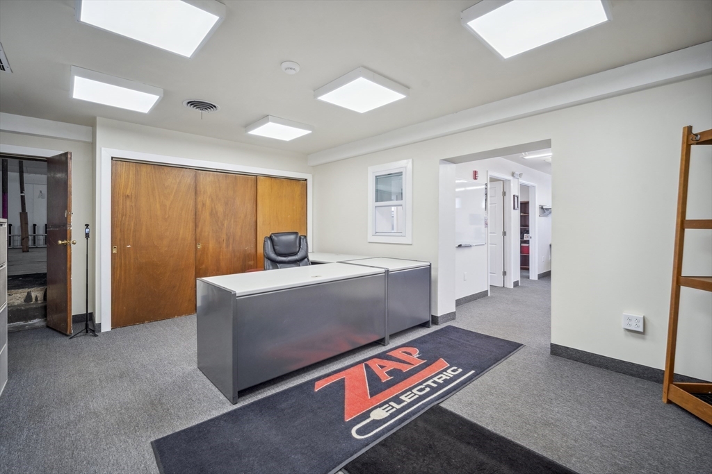 Palmer, Massachusetts 01080, United States, ,2 BathroomsBathrooms,Commercial,Active,85274