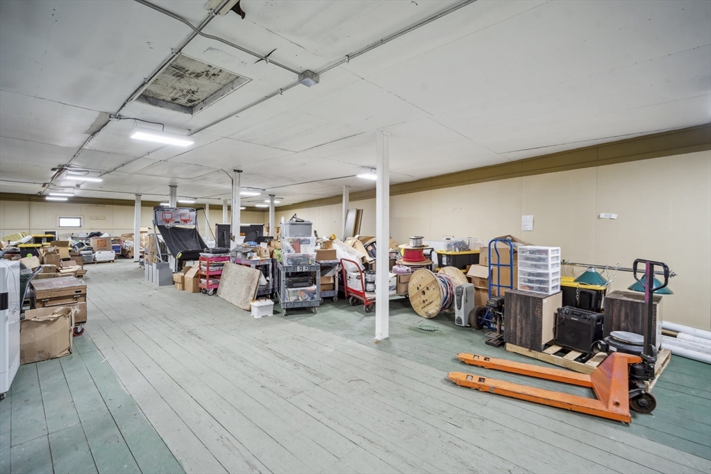 Palmer, Massachusetts 01080, United States, ,2 BathroomsBathrooms,Commercial,Active,85274