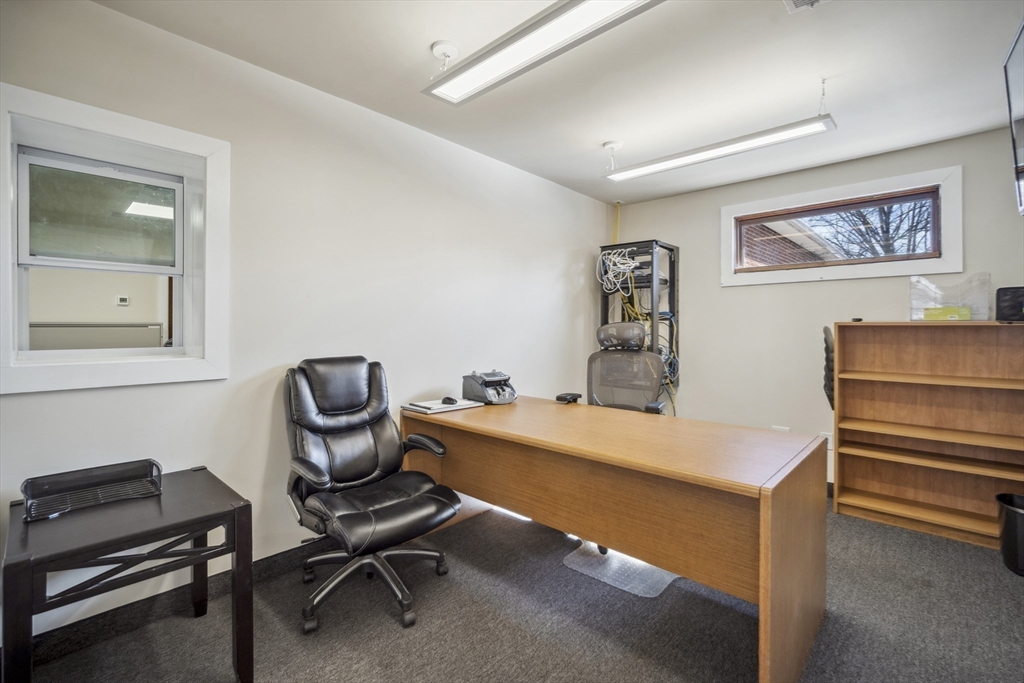 Palmer, Massachusetts 01080, United States, ,2 BathroomsBathrooms,Commercial,Active,85274