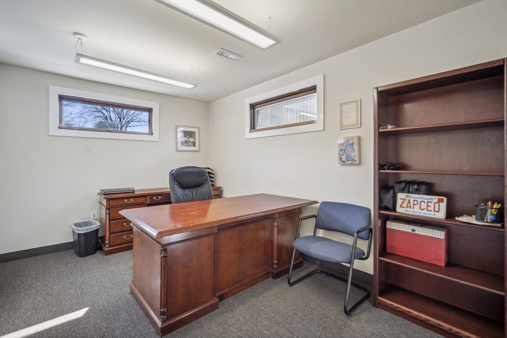 Palmer, Massachusetts 01080, United States, ,2 BathroomsBathrooms,Commercial,Active,85274