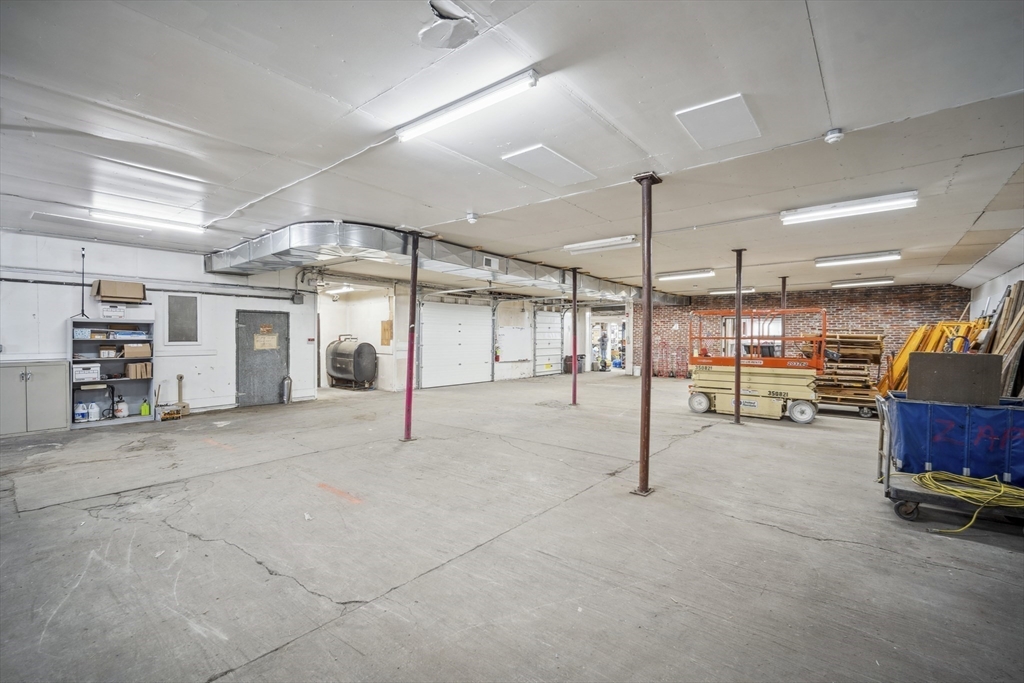 Palmer, Massachusetts 01080, United States, ,2 BathroomsBathrooms,Commercial,Active,85274