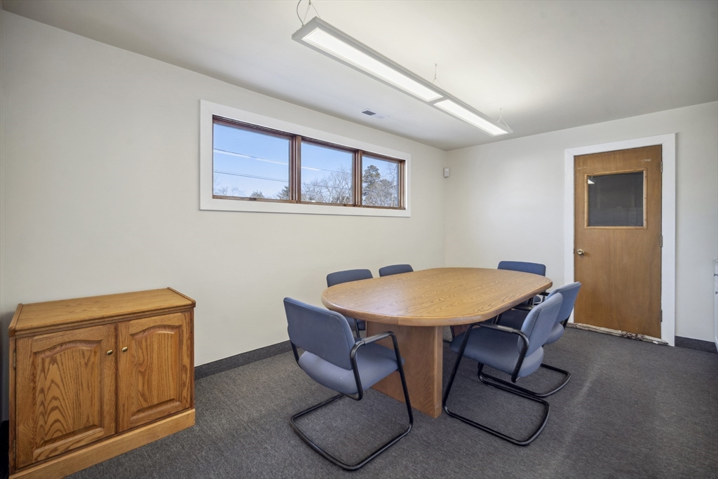 Palmer, Massachusetts 01080, United States, ,2 BathroomsBathrooms,Commercial,Active,85274