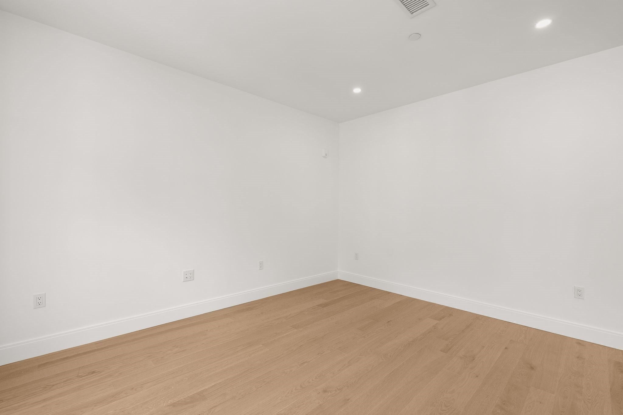 32 Orkney Road #2, Boston, MA Photo #17