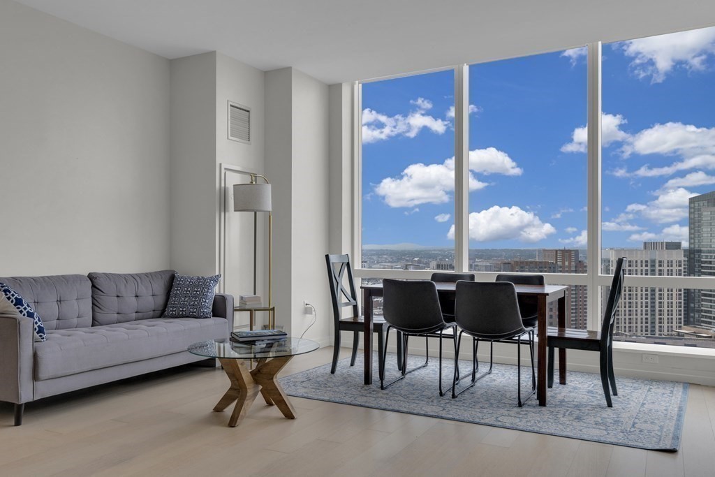 1 Franklin St 3212
