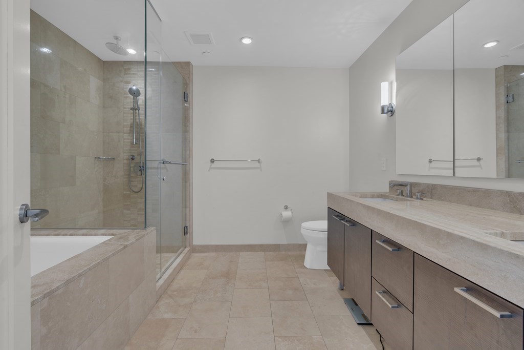 Boston, Massachusetts 02110, United States, 2 Bedrooms Bedrooms, ,2 BathroomsBathrooms,Residential,Active,104266