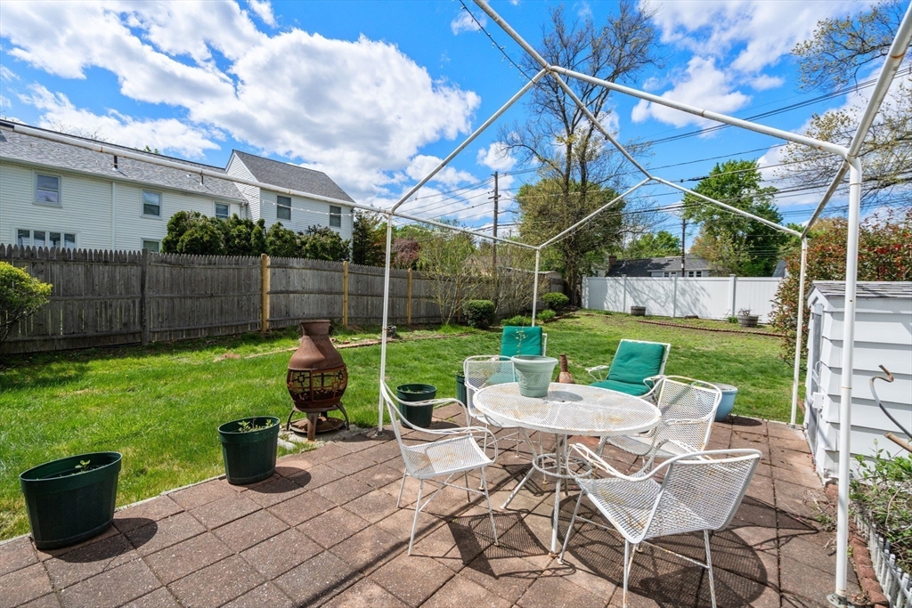 5 Olde Field Rd