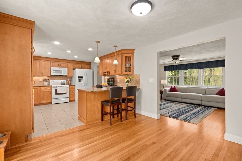 26 Hillview Rd, North Reading, MA Photo #13