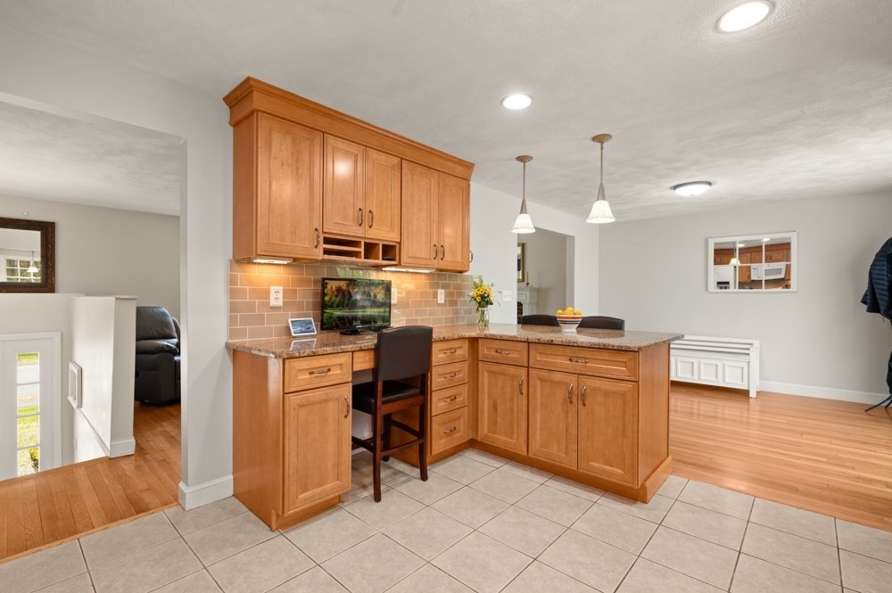 26 Hillview Rd, North Reading, MA Photo #6