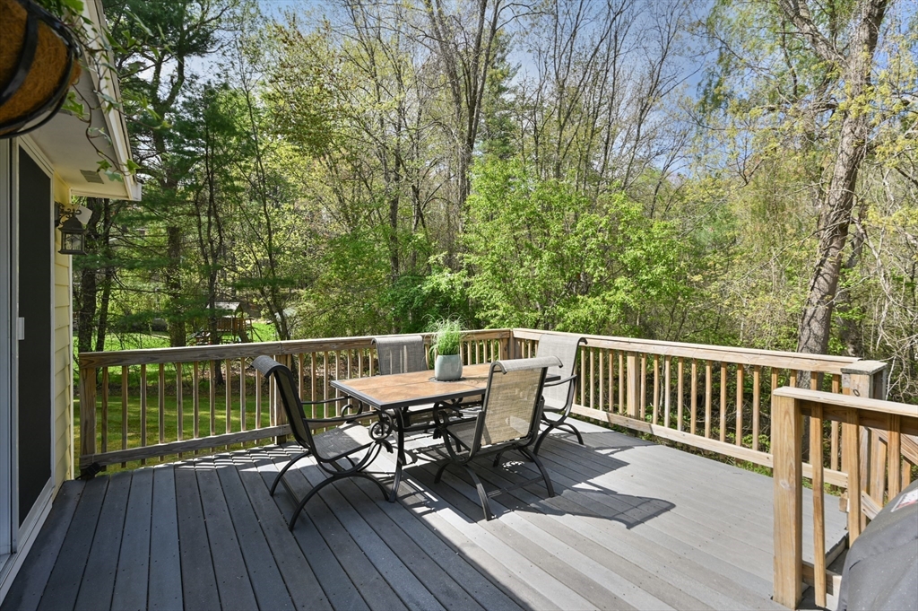 26 Hillview Rd, North Reading, MA Photo #30
