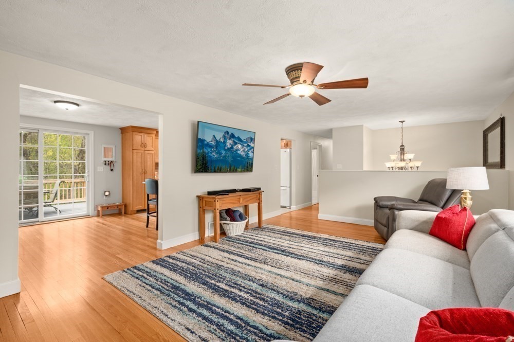 26 Hillview Rd, North Reading, MA Photo #15