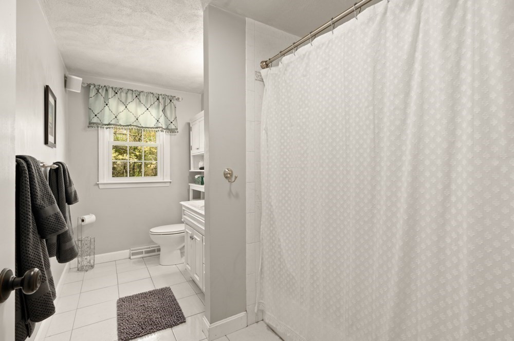 26 Hillview Rd, North Reading, MA Photo #17