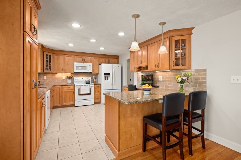 26 Hillview Rd, North Reading, MA Photo #10