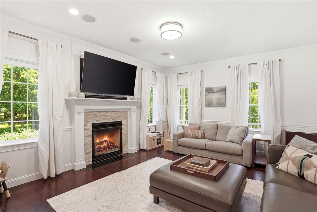 495 Chief Justice Cushing Hwy