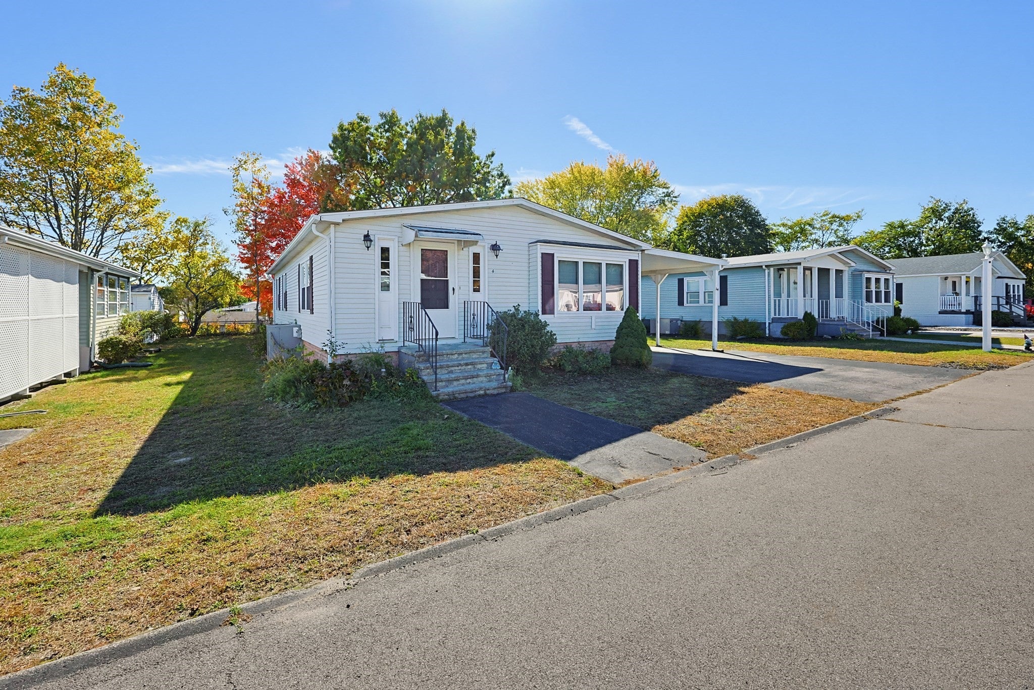 4 Forest Lane
