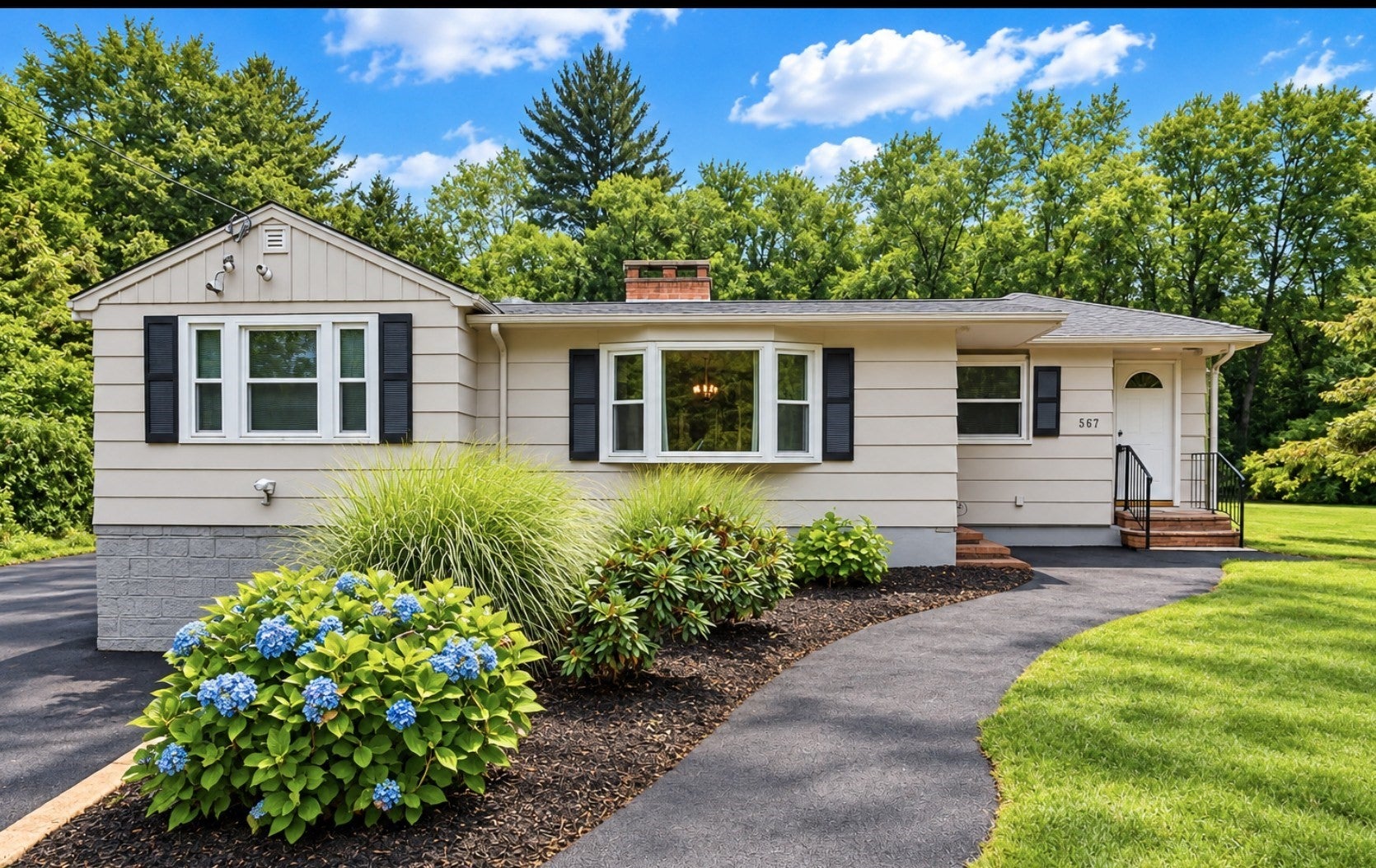 399 Shawsheen Ave, Wilmington, MA Photo #1