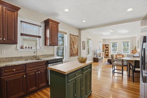 22 Greenhood St 22 Dedham MA 02026