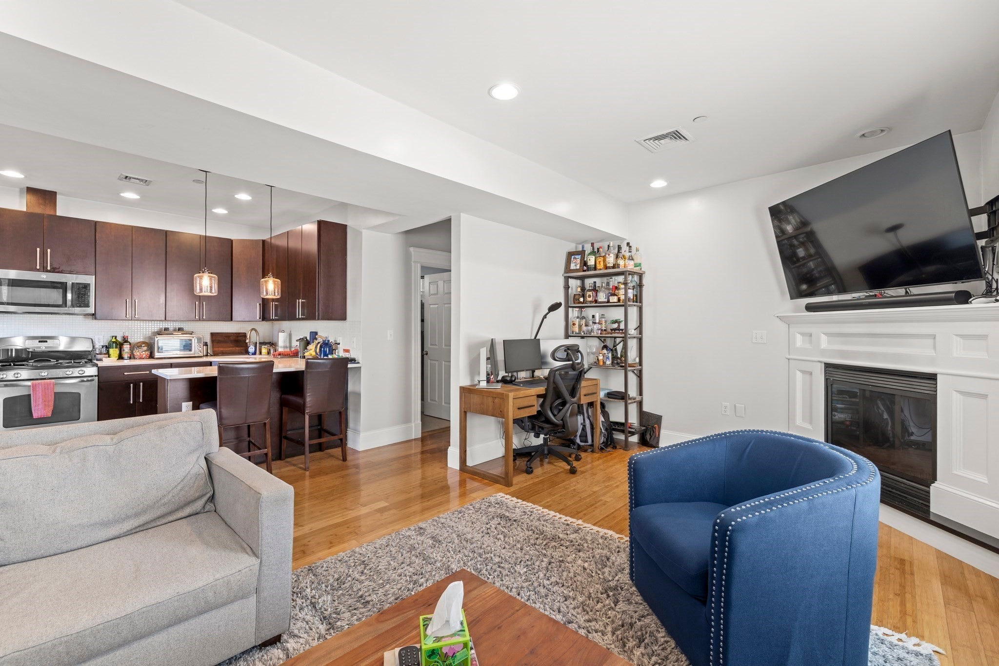 101 Old Harbor St 3, Boston MA 02127