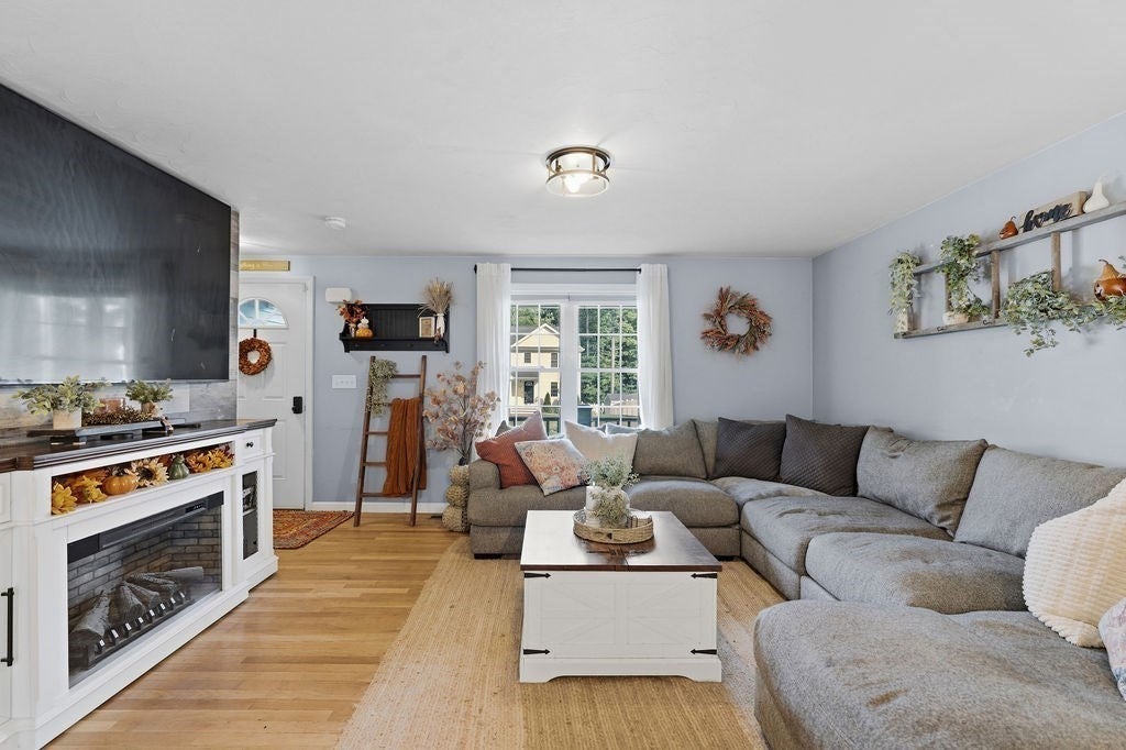 982 Dighton Woods Cir, Dighton, MA, 982 Dighton Woods Cir, Dighton, MA Photo #9