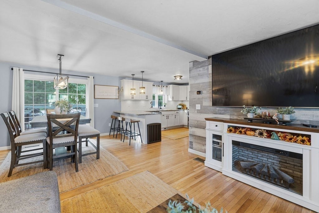 982 Dighton Woods Cir, Dighton, MA, 982 Dighton Woods Cir, Dighton, MA Photo #11