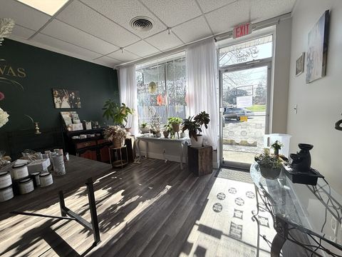 Photo of 4 Lake St, Peabody, MA 01960 (MLS # 73505739)