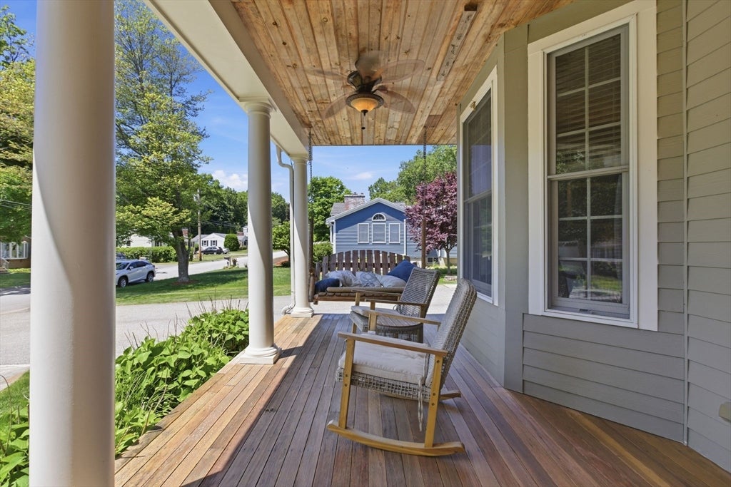 27 Boulder Dr
