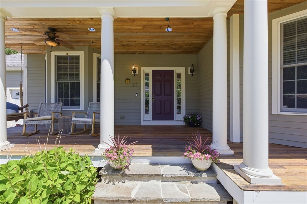 27 Boulder Dr