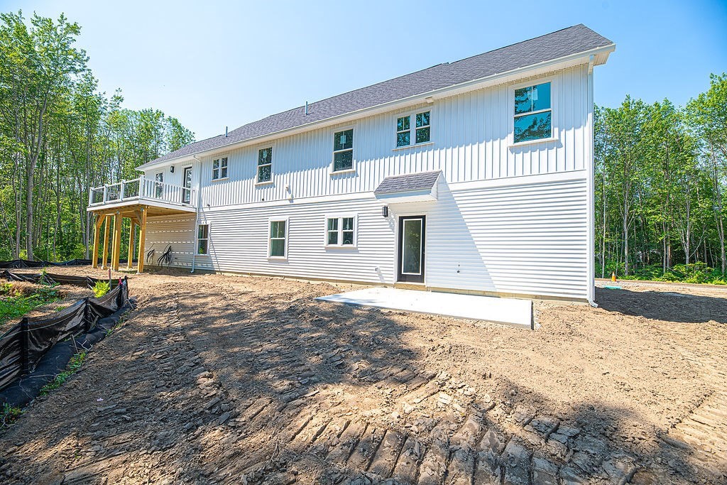 10 Clover Circle B