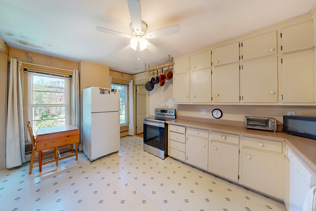 160 Franklin St, Boston, MA Photo #26