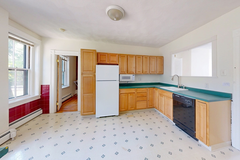 160 Franklin St, Boston, MA Photo #10