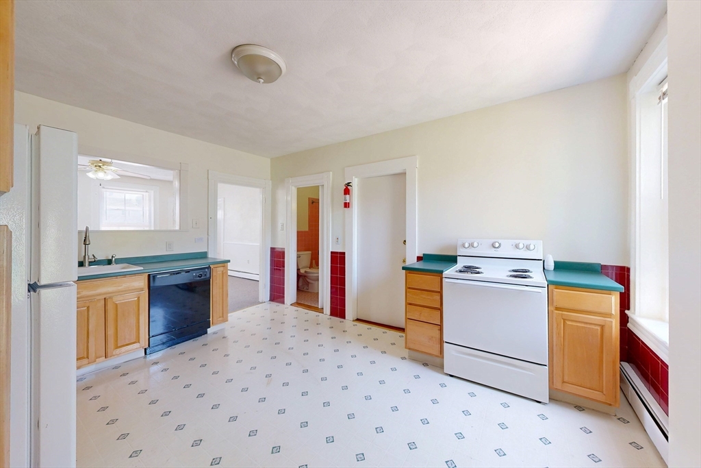 160 Franklin St, Boston, MA Photo #12