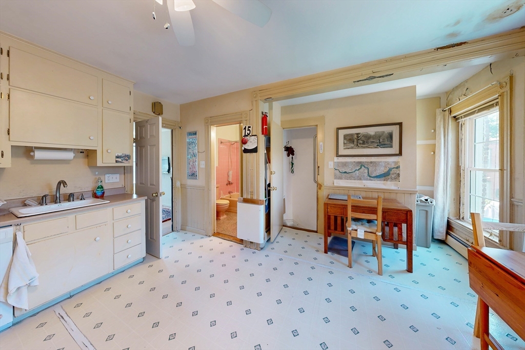 160 Franklin St, Boston, MA Photo #27