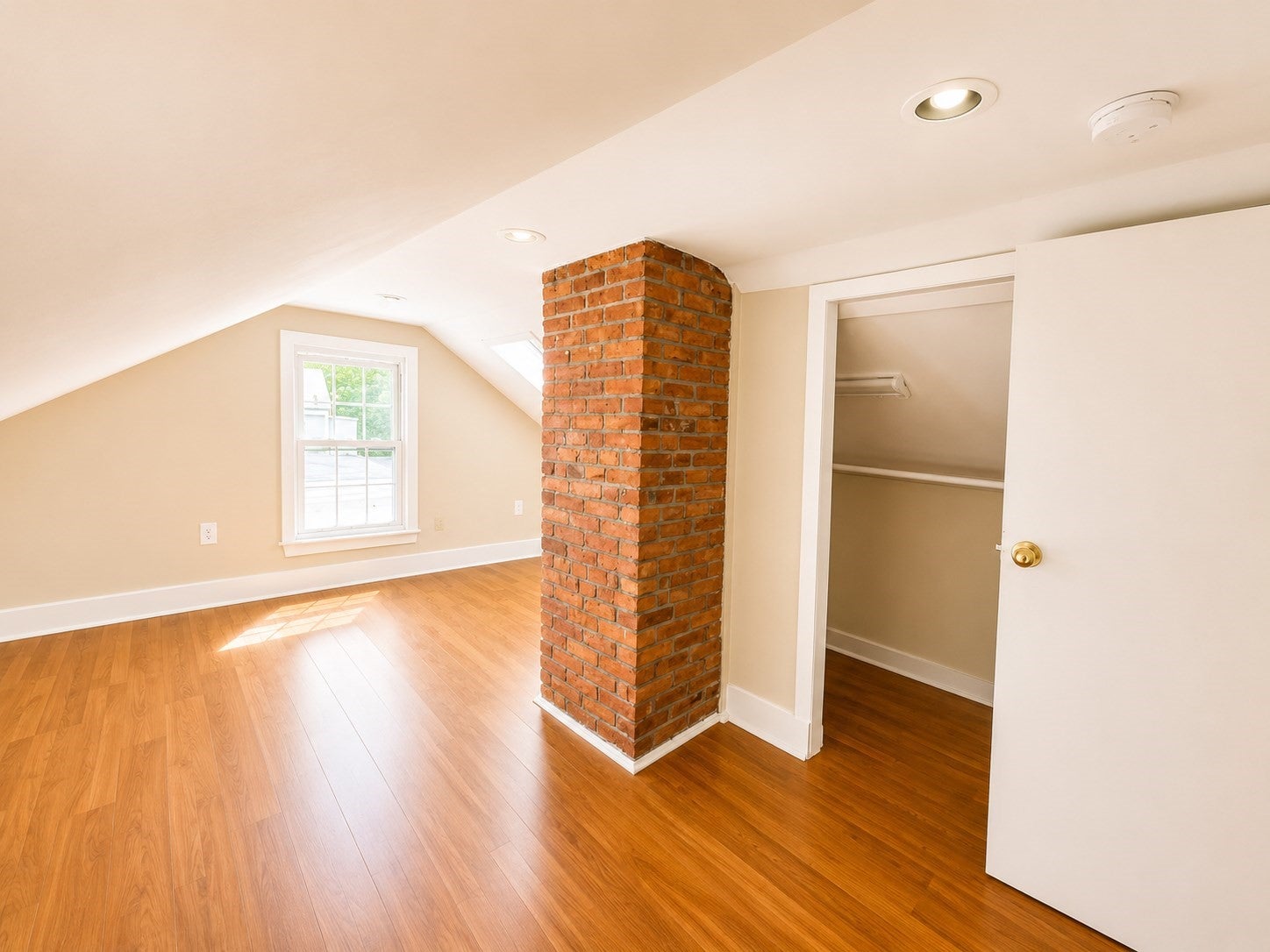 11 Harrison St #11, Lowell, MA Photo #13