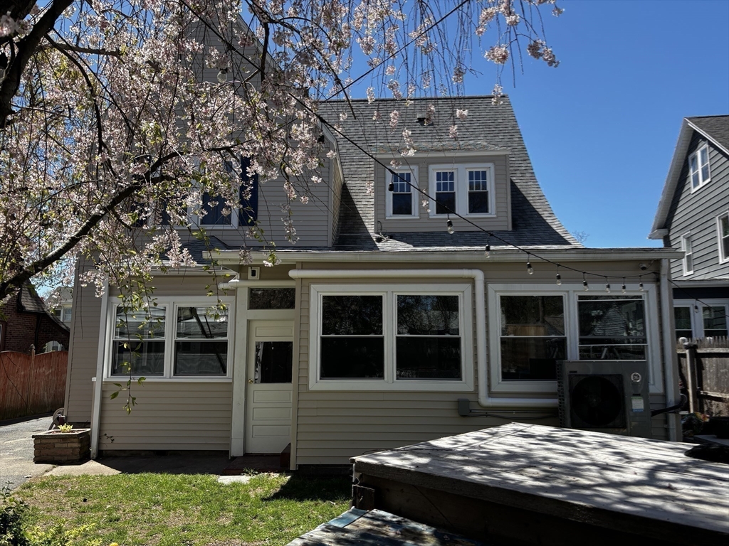 127 Melha Ave