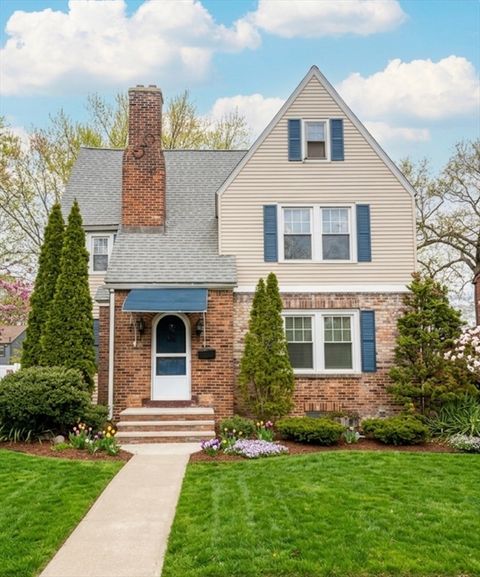 127 Melha Ave Springfield MA 01104