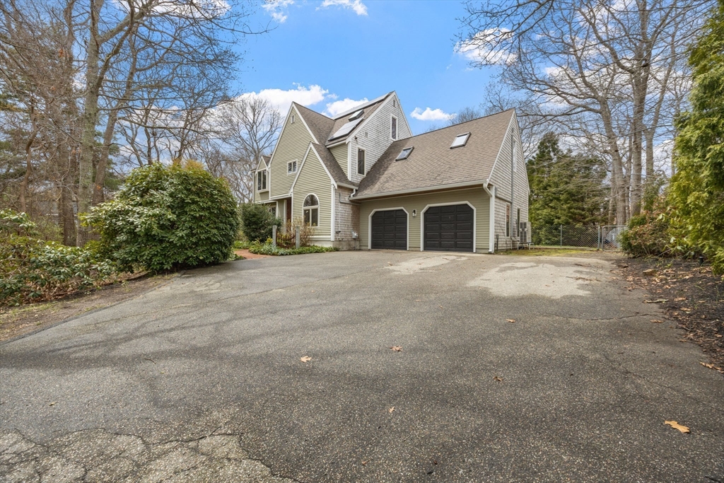 16 Ellisville Rd