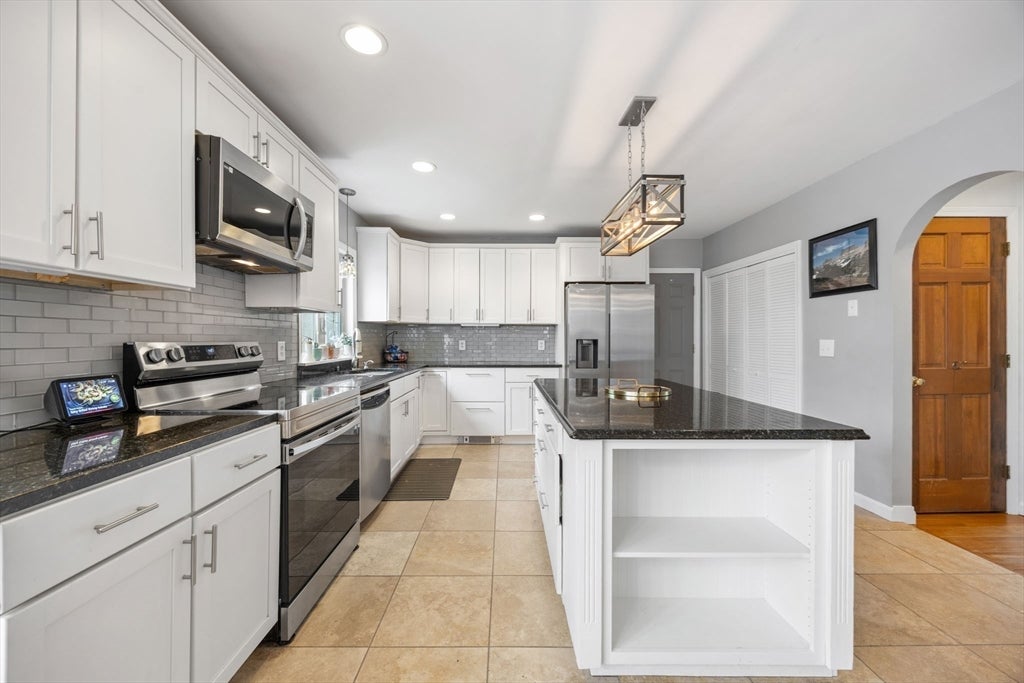 16 Ellisville Rd, Plymouth, MA Photo #8