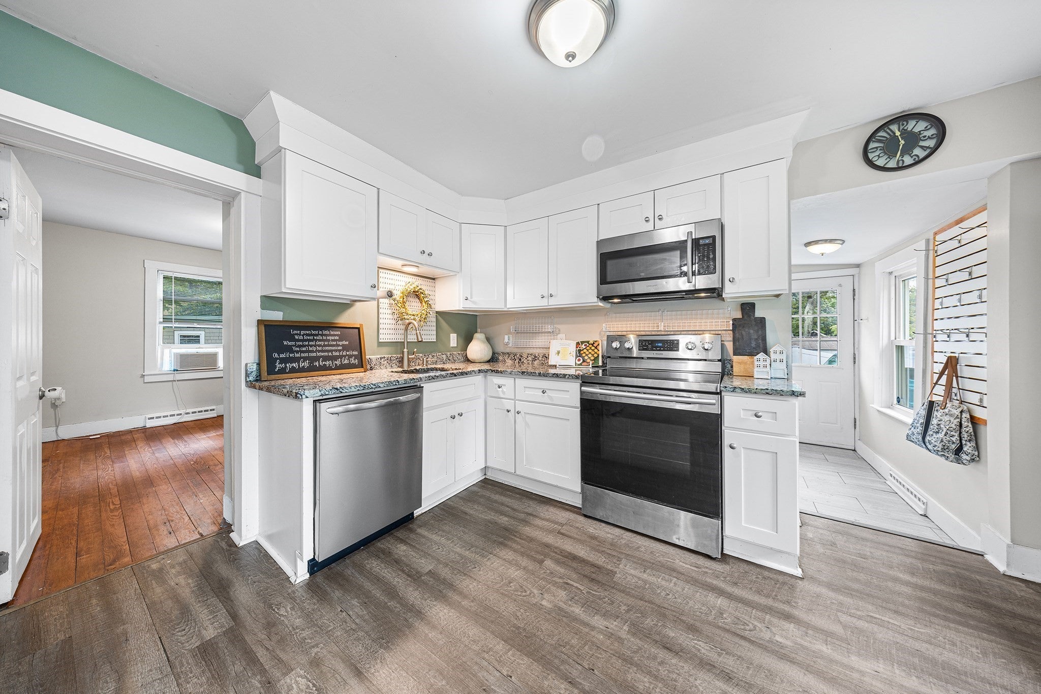 38 Lynnbrook Ave, Taunton, MA, 38 Lynnbrook Ave, Taunton, MA Photo #3