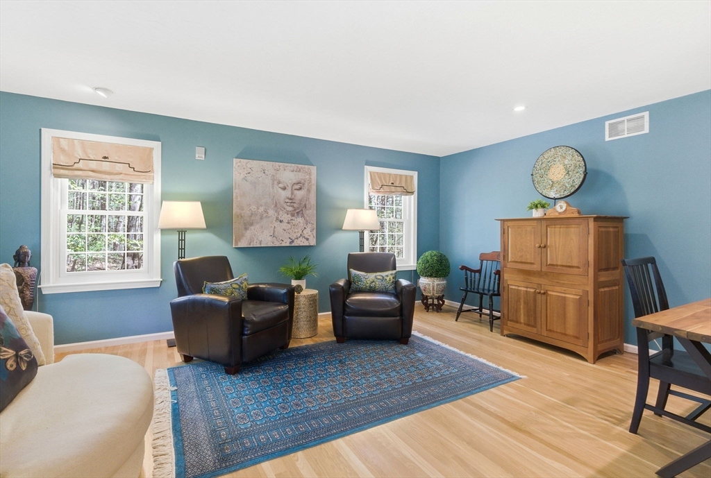8 Valleywood Rd, Hopkinton, MA Photo #19