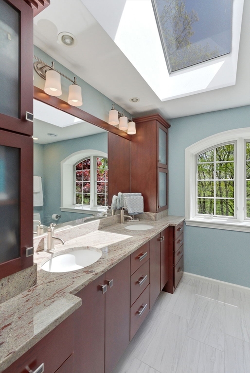 8 Valleywood Rd, Hopkinton, MA Photo #26