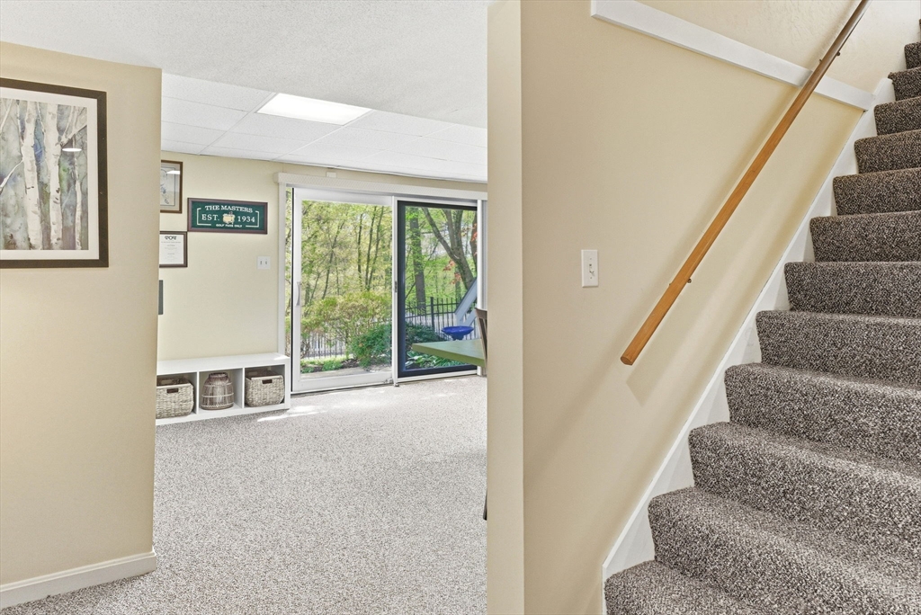 8 Valleywood Rd, Hopkinton, MA Photo #31