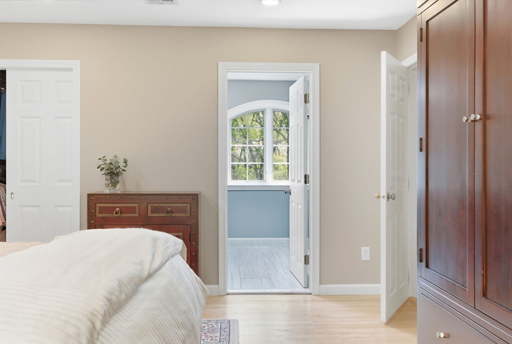 8 Valleywood Rd, Hopkinton, MA Photo #24